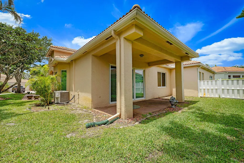 2568 Sandy Cay West Palm Beach FL 33411