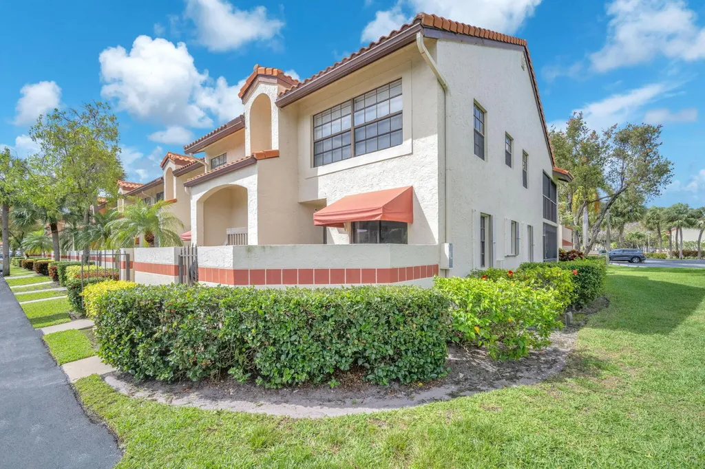 201 Republic Court Deerfield Beach FL 33442