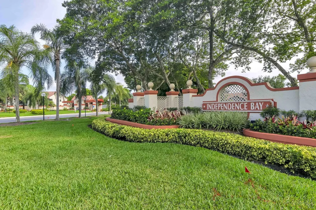 201 Republic Court Deerfield Beach FL 33442