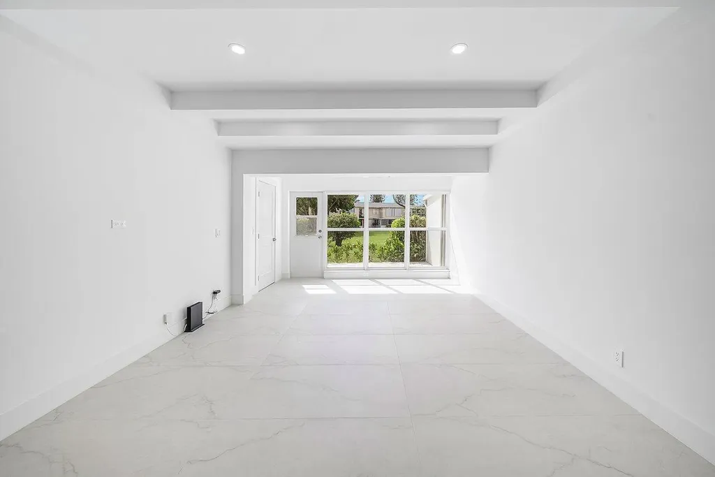 1541 NW 20th Avenue Delray Beach FL 33445