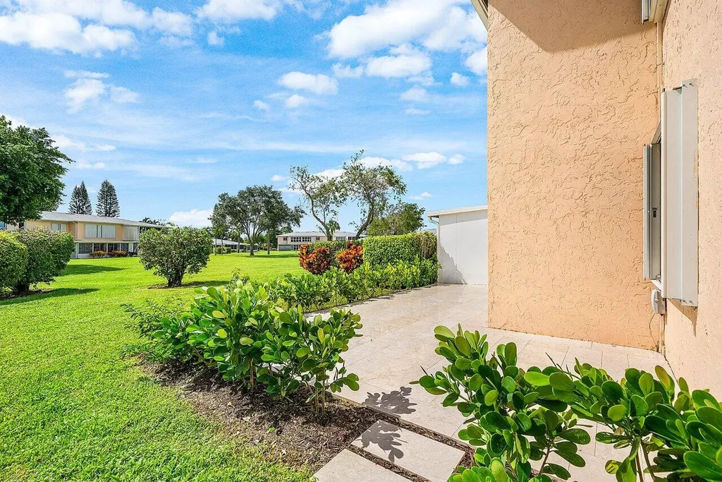 1541 NW 20th Avenue Delray Beach FL 33445
