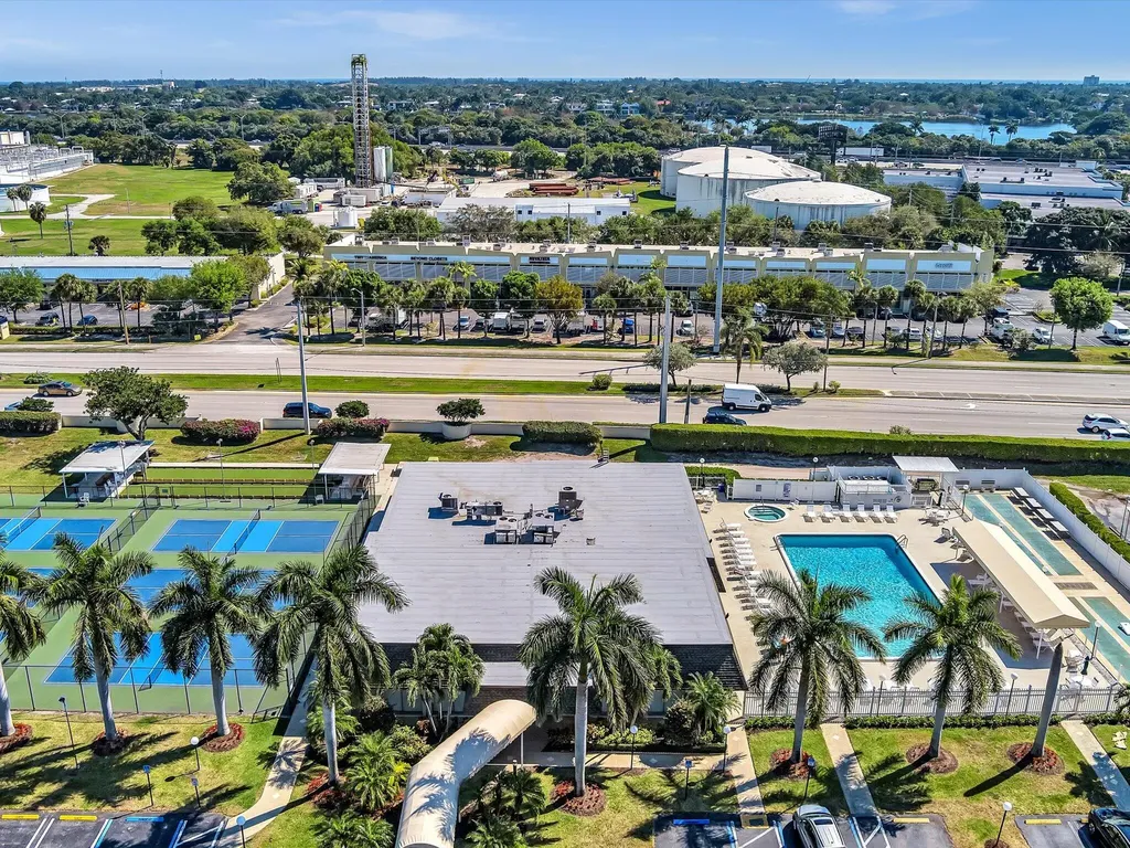 1541 NW 20th Avenue Delray Beach FL 33445