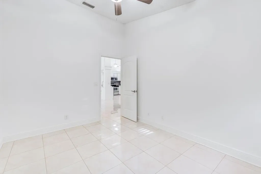 9130 Vineland Court Boca Raton FL 33496