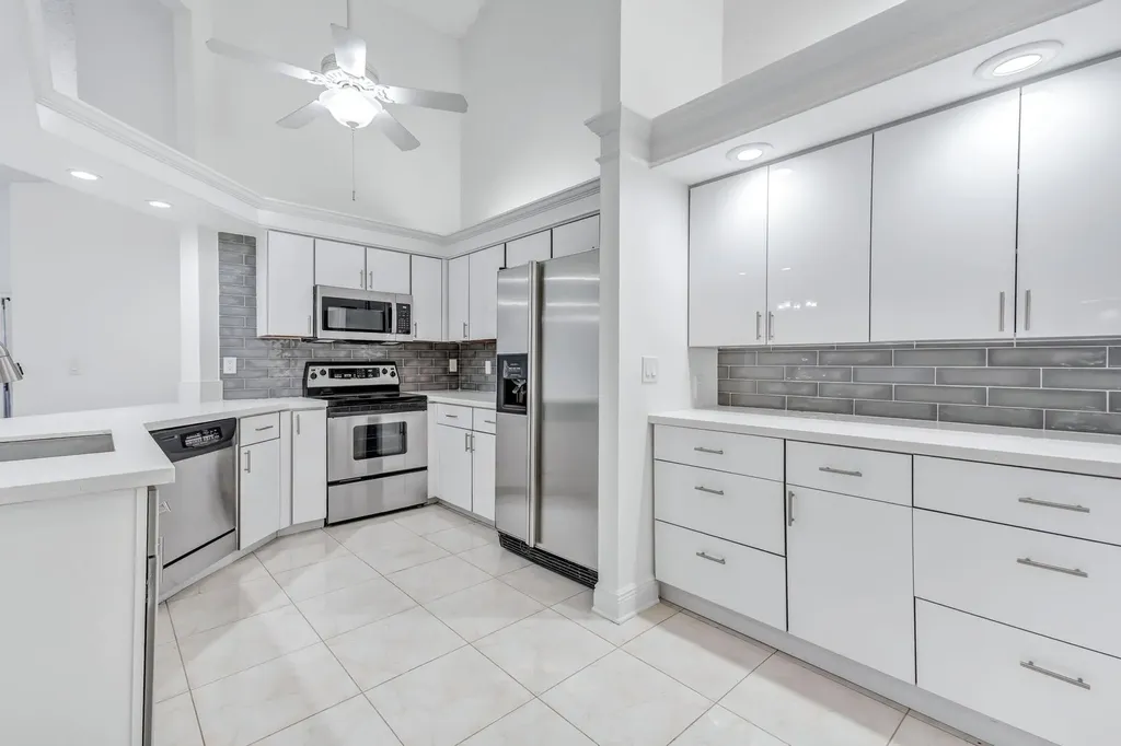 9130 Vineland Court Boca Raton FL 33496