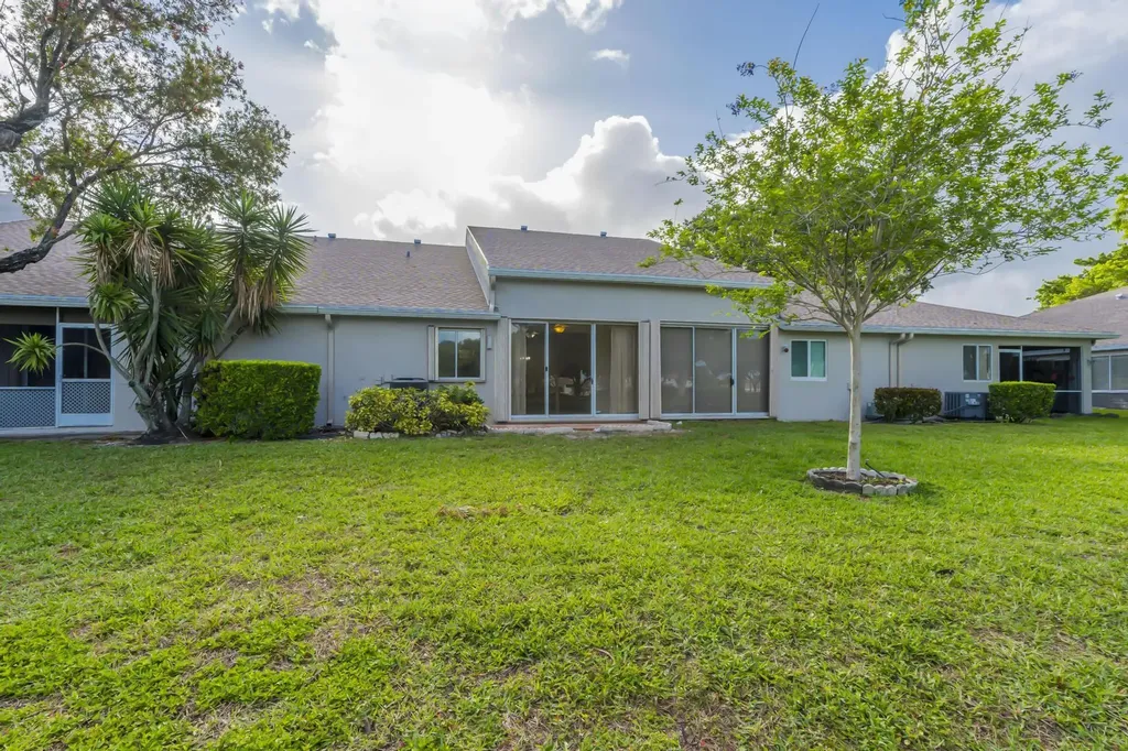 9130 Vineland Court Boca Raton FL 33496