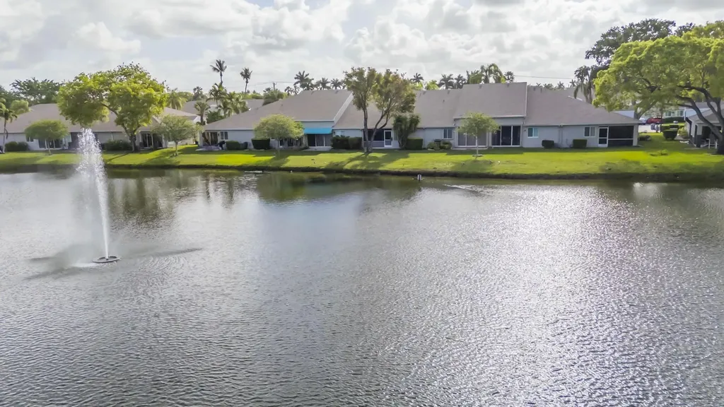9130 Vineland Court Boca Raton FL 33496