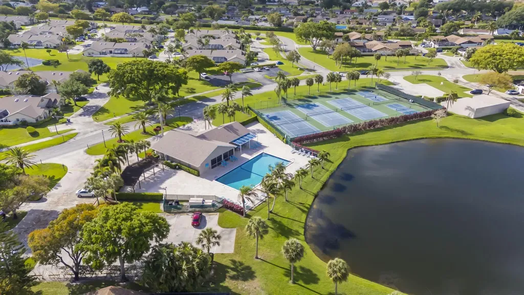 9130 Vineland Court Boca Raton FL 33496