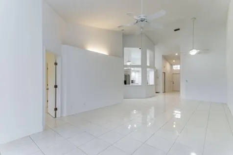 9130 Vineland Court Boca Raton FL 33496