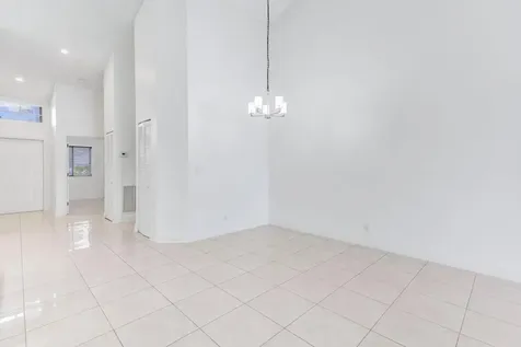 9130 Vineland Court Boca Raton FL 33496