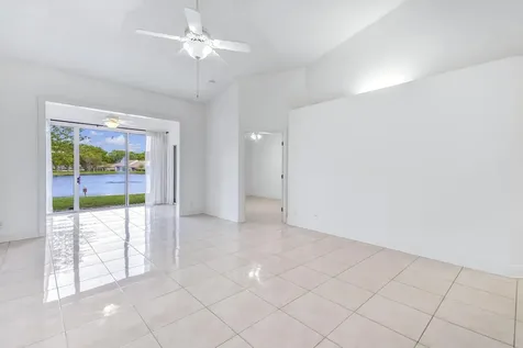 9130 Vineland Court Boca Raton FL 33496