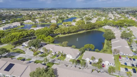 9130 Vineland Court Boca Raton FL 33496