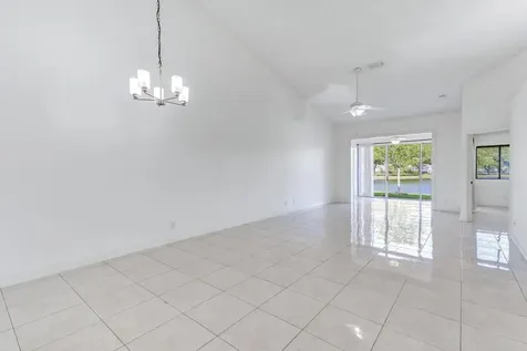 9130 Vineland Court Boca Raton FL 33496