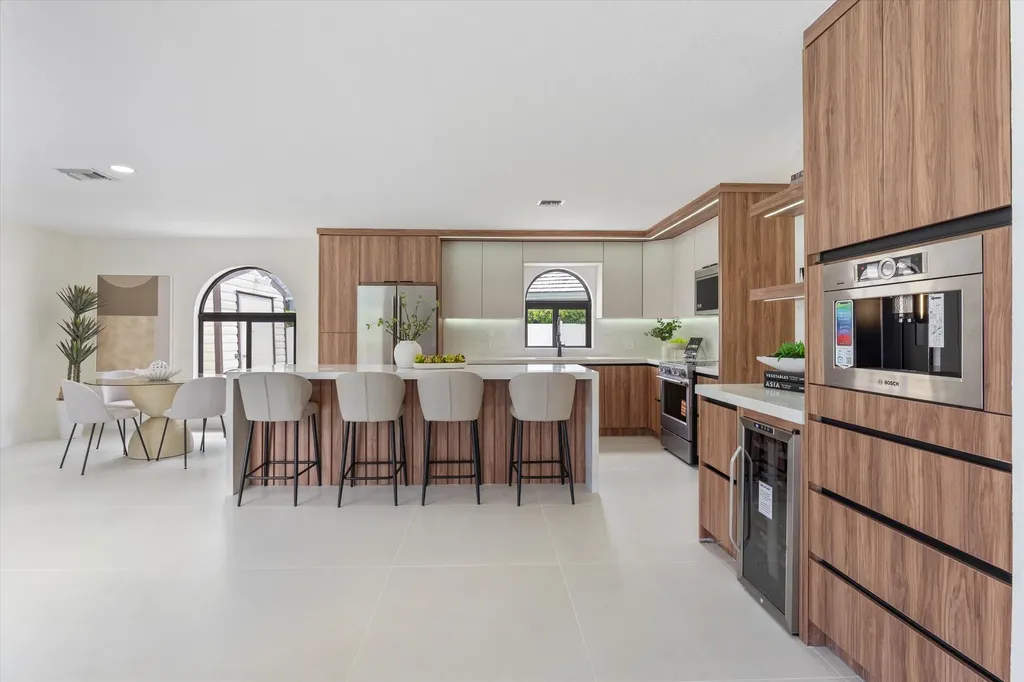 7548 Fairway Trail Boca Raton FL 33487