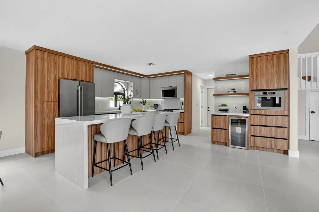7548 Fairway Trail Boca Raton FL 33487