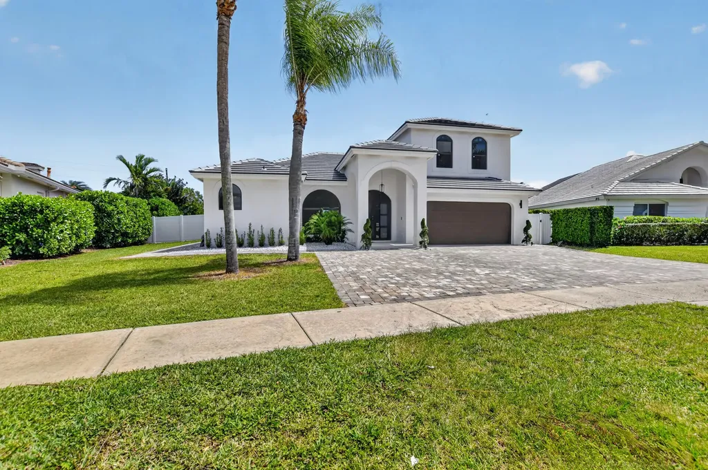 7548 Fairway Trail Boca Raton FL 33487