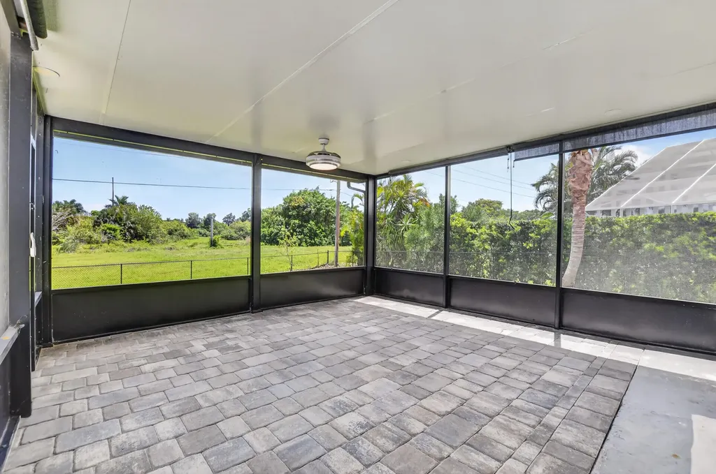 7548 Fairway Trail Boca Raton FL 33487