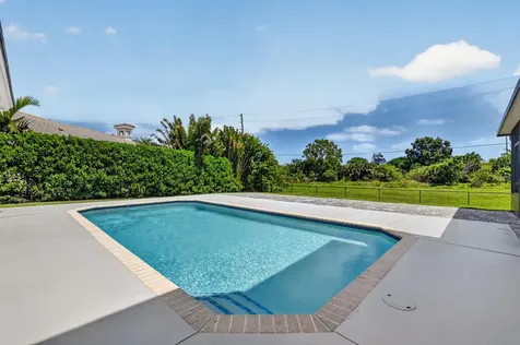 7548 Fairway Trail Boca Raton FL 33487