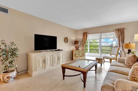 3202 Portofino Point Coconut Creek FL 33066