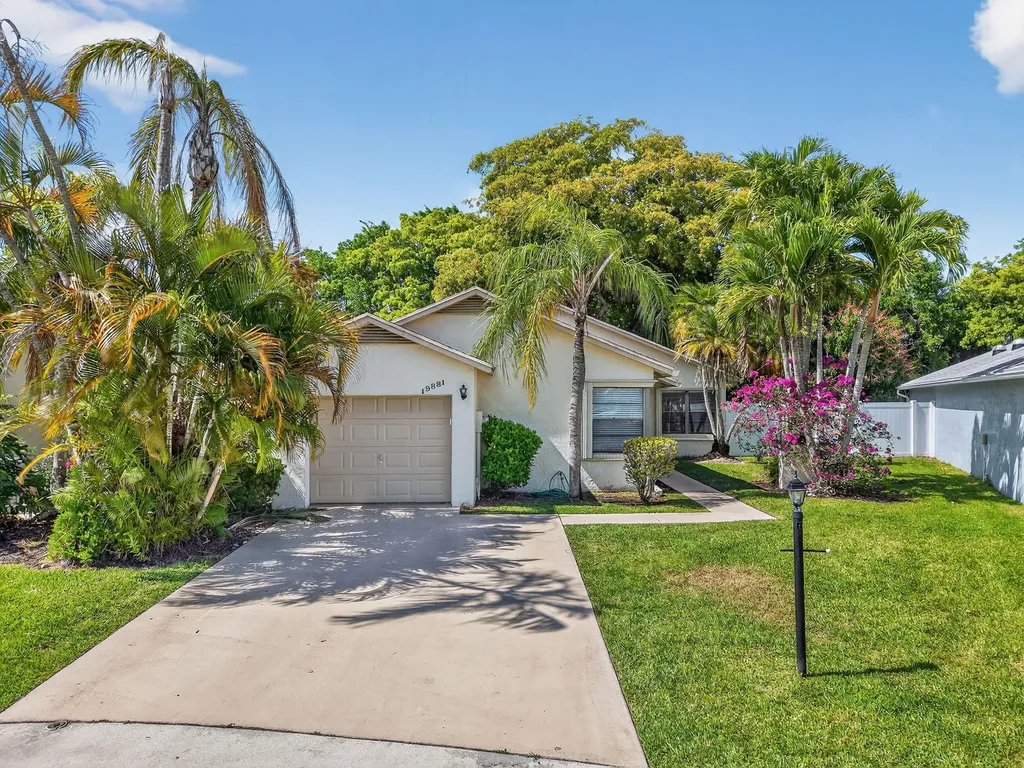 19881 Villa Medici Place Boca Raton FL 33434