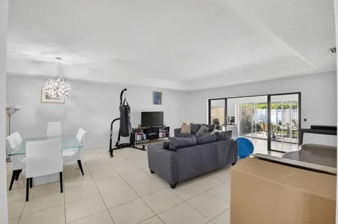 19881 Villa Medici Place Boca Raton FL 33434