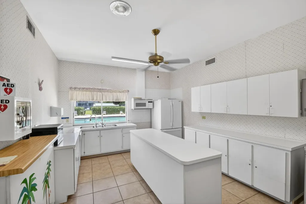 3300 Springdale Boulevard Palm Springs FL 33461
