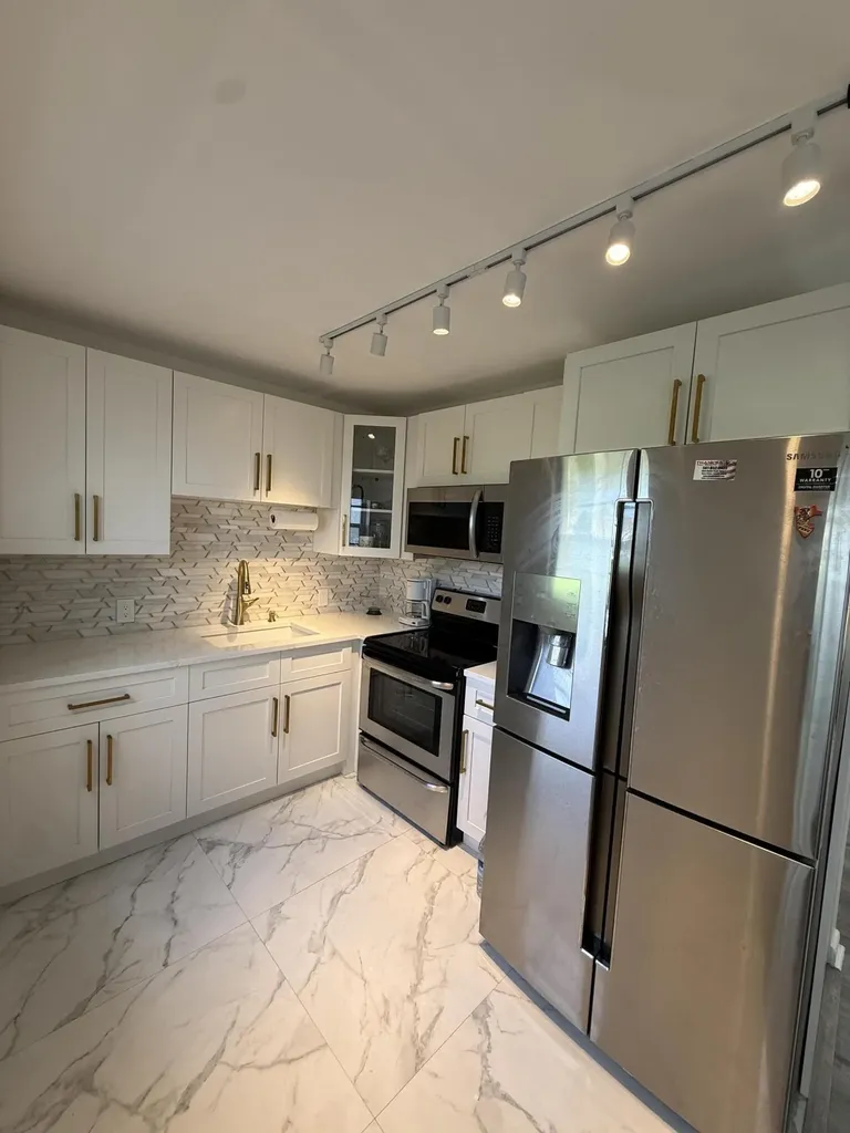 389 Fanshaw Boca Raton FL 33434