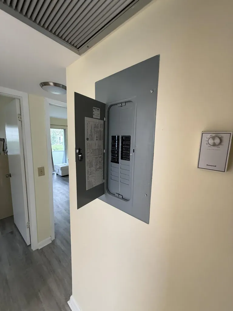 389 Fanshaw Boca Raton FL 33434