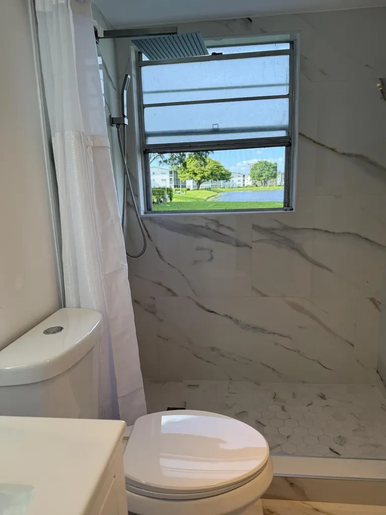 389 Fanshaw Boca Raton FL 33434