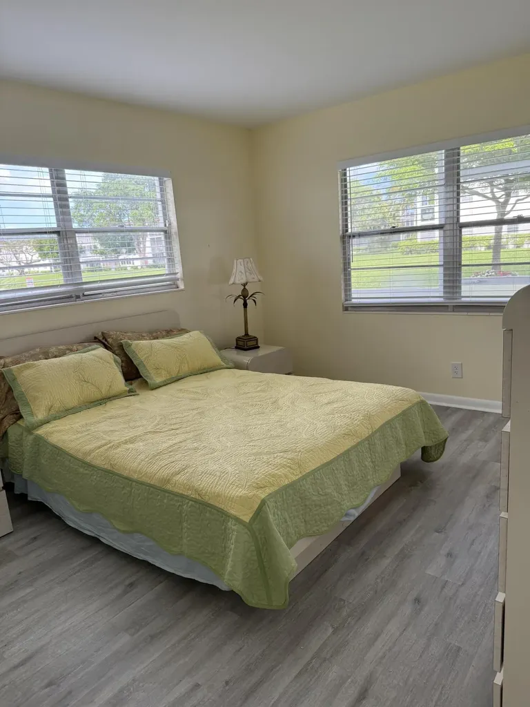 389 Fanshaw Boca Raton FL 33434