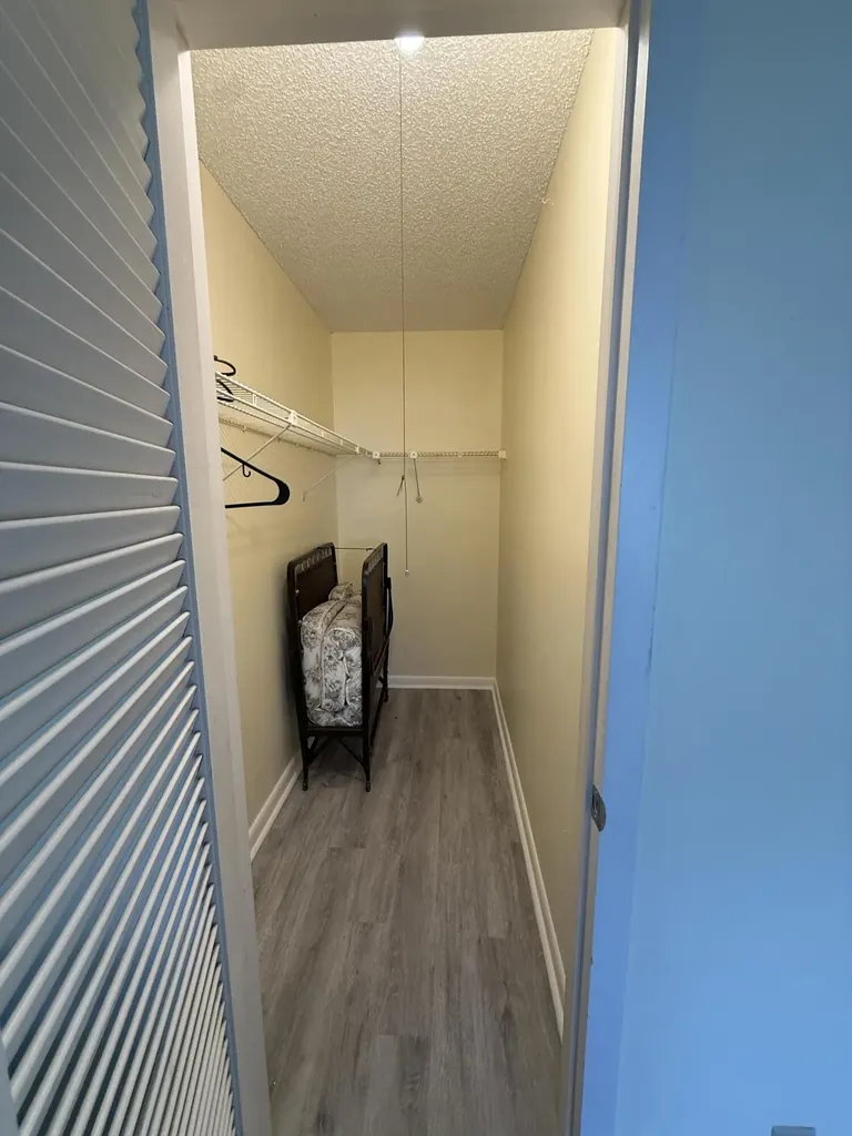 389 Fanshaw Boca Raton FL 33434
