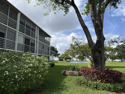 389 Fanshaw Boca Raton FL 33434