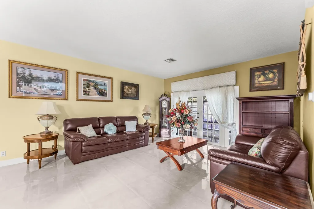 6220 Kelty Way Lake Worth FL 33467