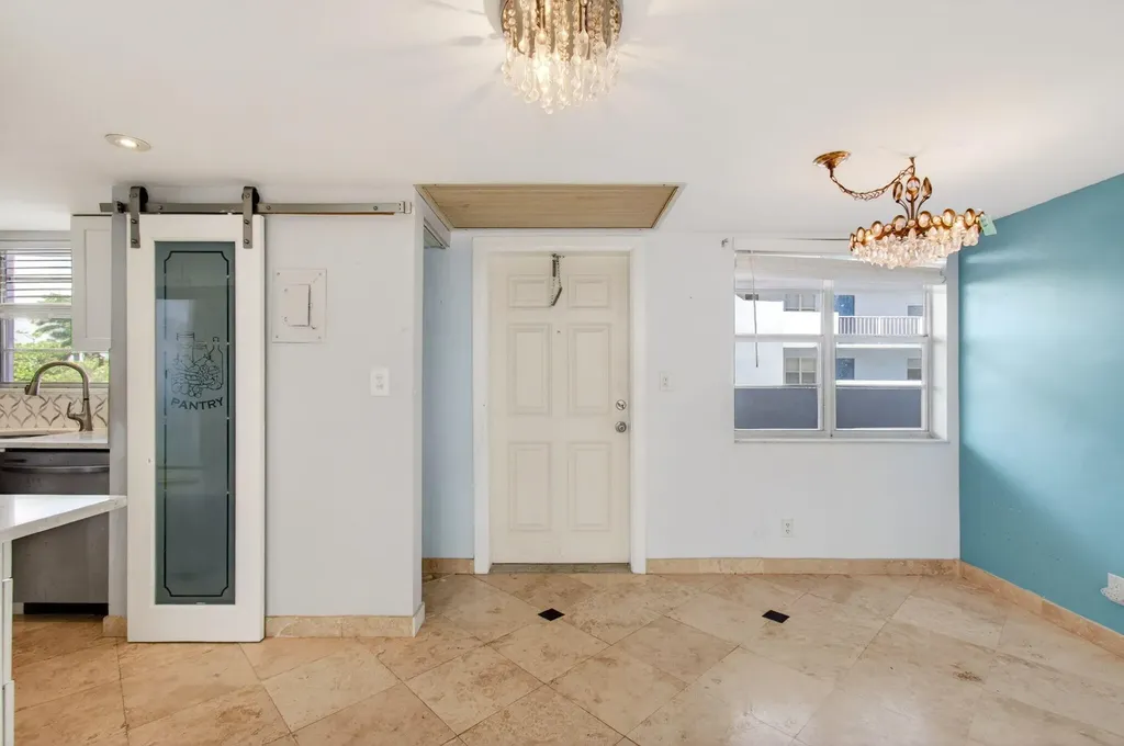 1810 New Palm Way Boynton Beach FL 33435