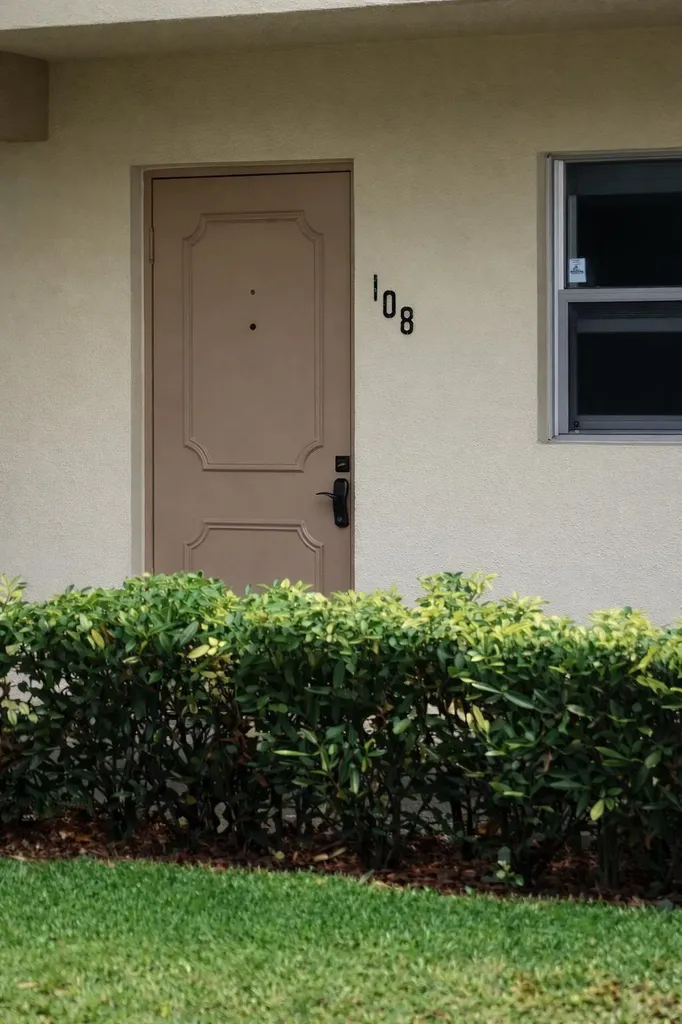 2800 Fiore Way Delray Beach FL 33445