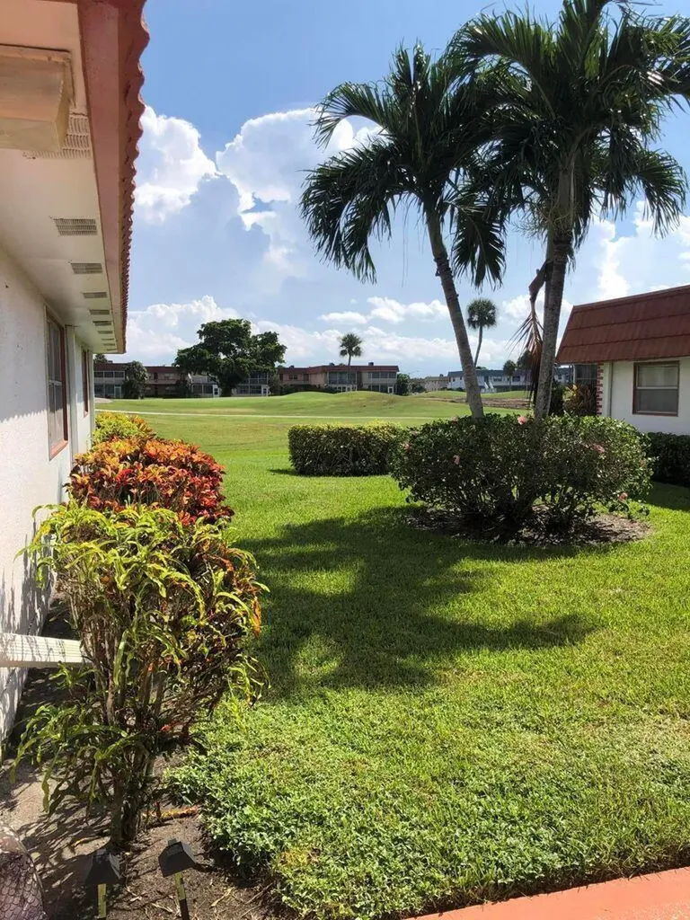 163 Waterford G Delray Beach FL 33446