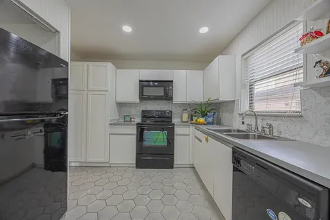 3625 Inverrary Boulevard W Lauderhill FL 33319