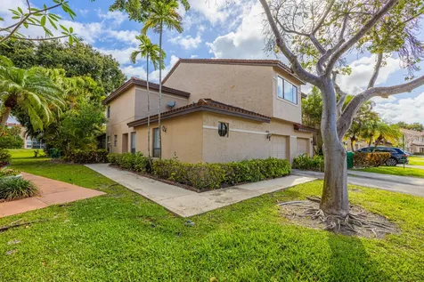 3625 Inverrary Boulevard W Lauderhill FL 33319