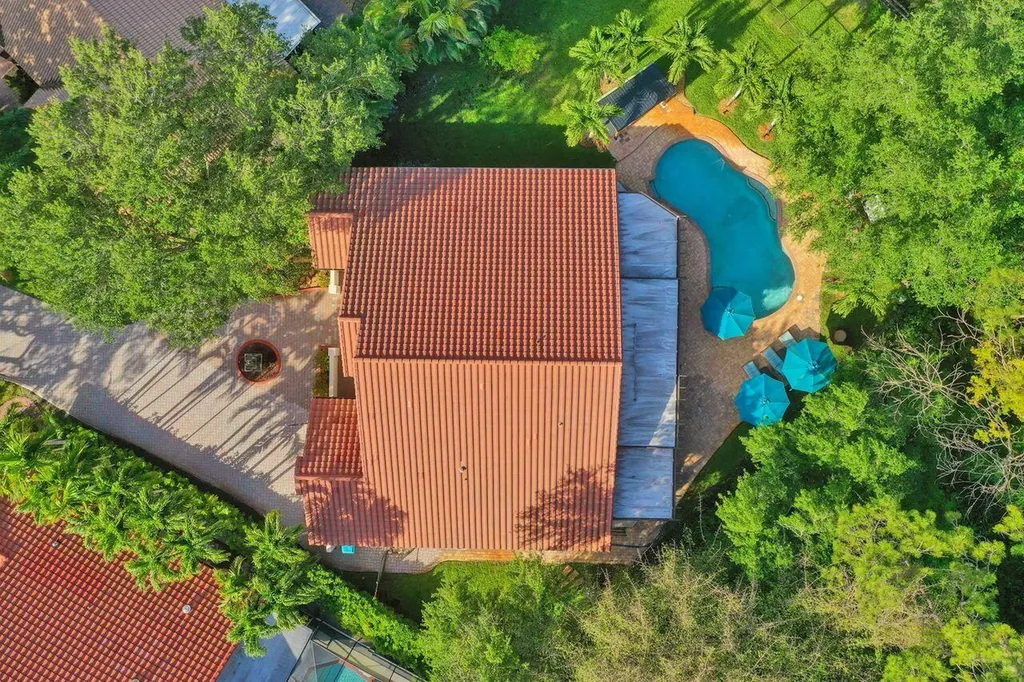 9931 SW 23rd Street Davie FL 33324