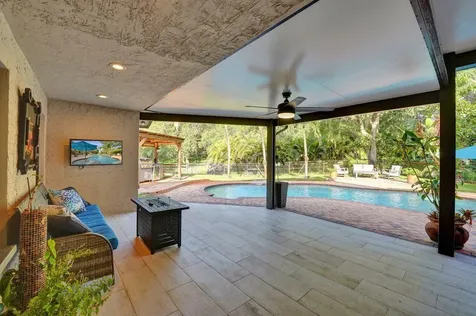 9931 SW 23rd Street Davie FL 33324