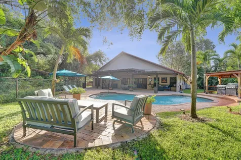 9931 SW 23rd Street Davie FL 33324