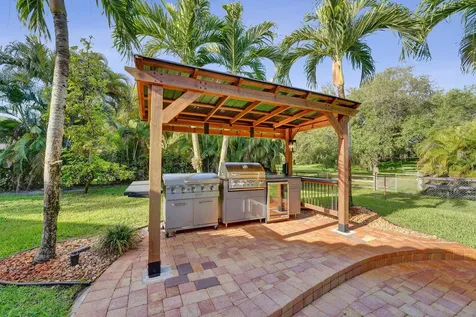 9931 SW 23rd Street Davie FL 33324