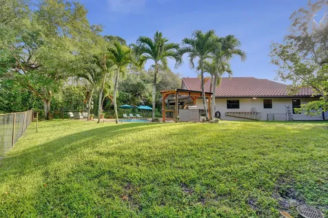 9931 SW 23rd Street Davie FL 33324