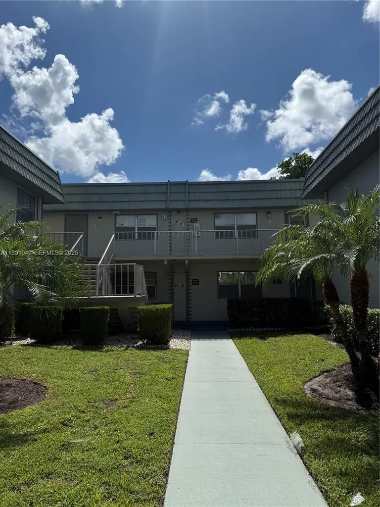 67 Monaco B Delray Beach FL 33446