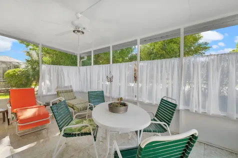914 NW Sarria Court Port St Lucie FL 34986