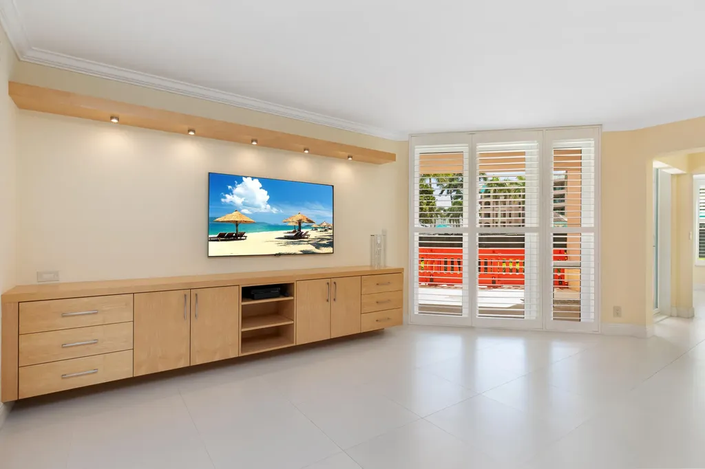 120 SE 5th Avenue Boca Raton FL 33432