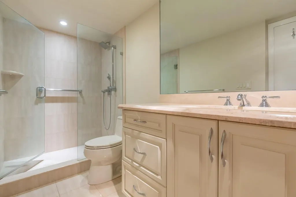 120 SE 5th Avenue Boca Raton FL 33432