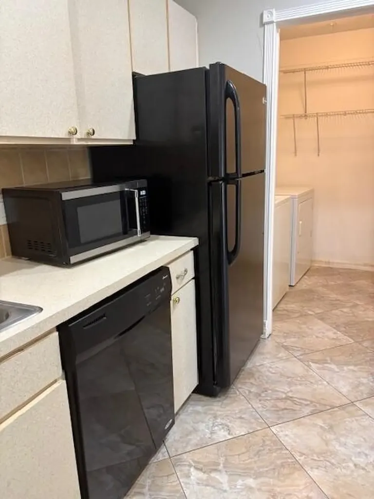 2303 N Congress Avenue Boynton Beach FL 33426