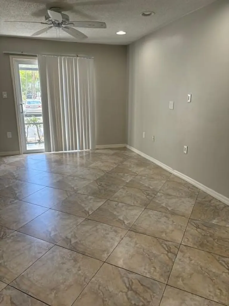 2303 N Congress Avenue Boynton Beach FL 33426