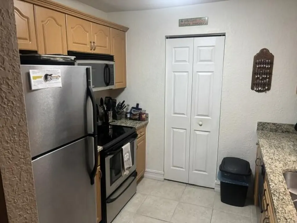 200 Countryclub Drive Largo FL 33771