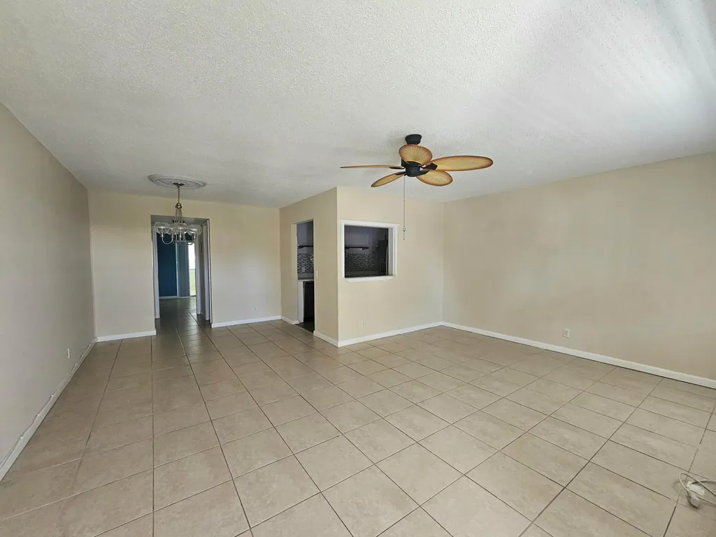 145 Sheffield F West Palm Beach FL 33417